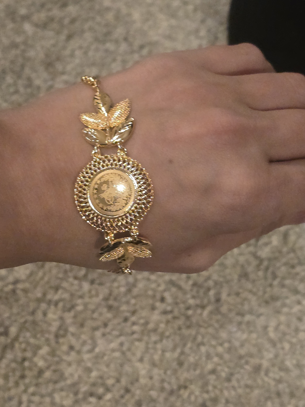 22kgp Dubai Gold Leaf Medallion Chain Bracelet - Women Jewelry - Picture 8 of 8